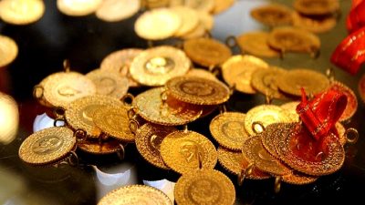 30 Nisan tarihindeki güncel altın fiyatlarını keşfedin. Gram altın, çeyrek