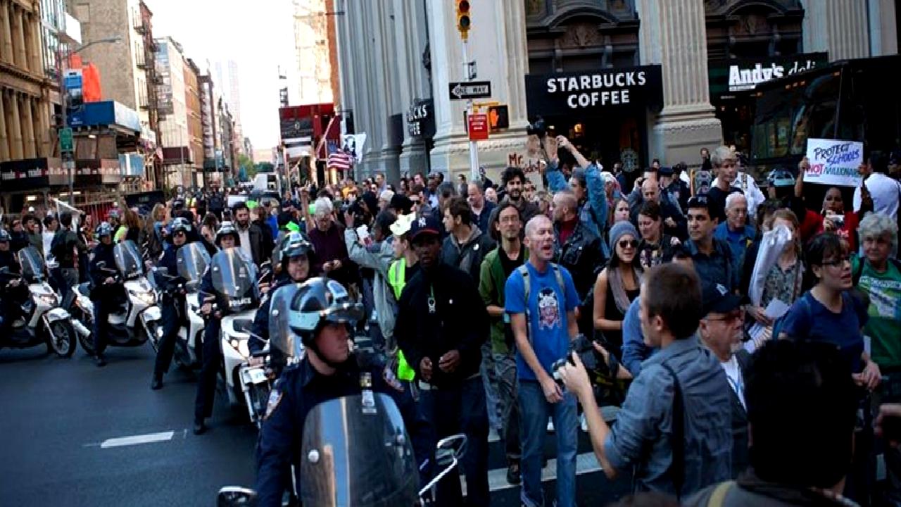 ABD Çalışma Bakanlığı tarafından açıklanan işsizlik maaşı başvuru verileri inceleniyor.