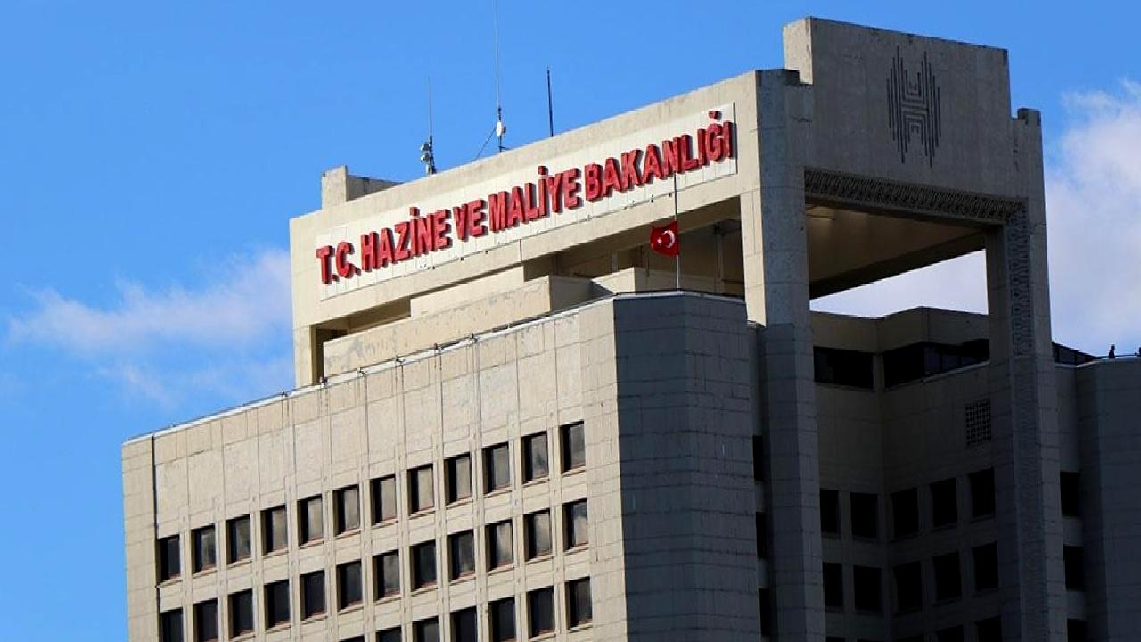 Altın ithalatına getirilen kota uygulaması ve sonuçları hakkında detaylı bilgi.