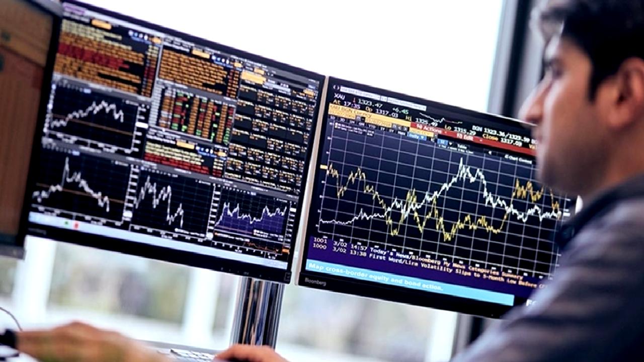 Amerika'da finansal piyasaların ve şirketlerin durumu hakkında güncel bilgiler. Dolar,