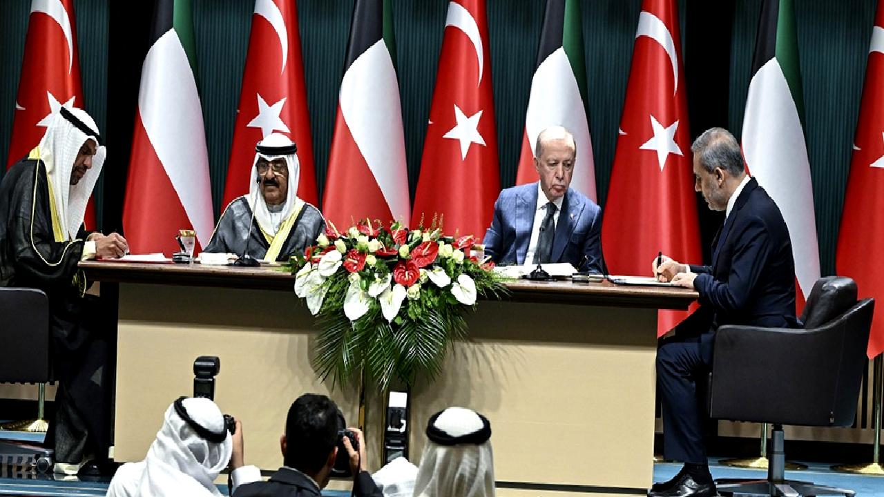 Anlaşmaların imzalandığı tören, iş birliği ve anlaşmaların resmi olarak onaylandığı