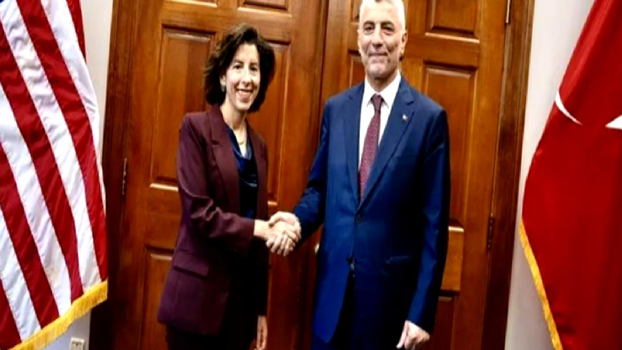 Türkiye'nin Ticaret Bakanı Mehmet Bolat, ABD Ticaret Bakanı Gina Raimondo