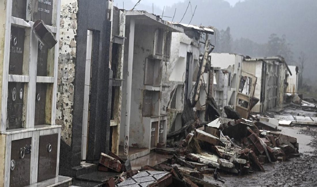 Brezilya’da Rio Grande do Sul Eyaletinde Yaşanan Seller Felaketi Brezilya'nın Rio Grande do Sul eyaletinde yaşanan şiddetli seller felaketi,