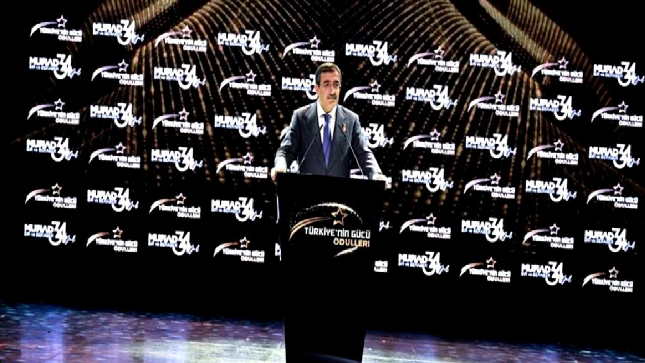 Cevdet Yılmaz liderliğindeki ekonomi yönetimi, enflasyonla mücadele konusunda kararlı bir