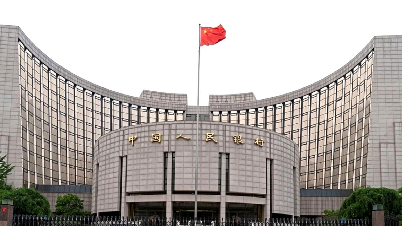 Çin'in nisanda döviz rezervleri azalarak ekonomik duruşuyla ilgili endişeleri artırabilir.