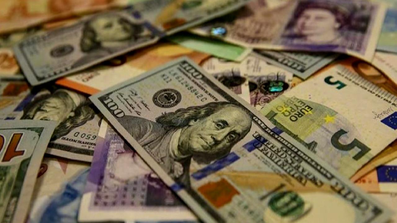 Dolar/TL kuru, yatay seyrini sürdürmeye devam ediyor. Güncel döviz kurları
