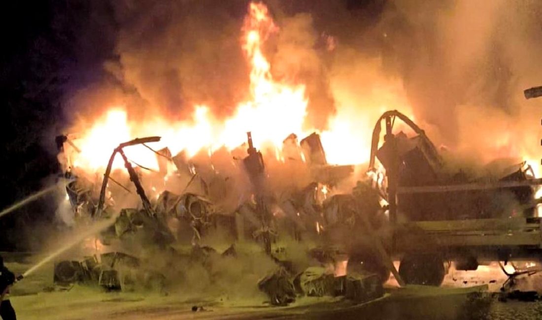 Dorseden Geriye Demir Yığını Kalırken, Beyaz Eşyalar Kullanılamaz Hale Geldi Dorseden geriye demir yığını kalan evlerde beyaz eşyalar kullanılamaz hale