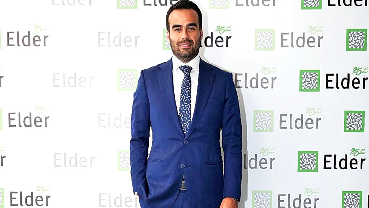 Elektrik dağıtım sektörü, ekonomiye önemli bir katkı sağlamaktadır. Bu sektörün