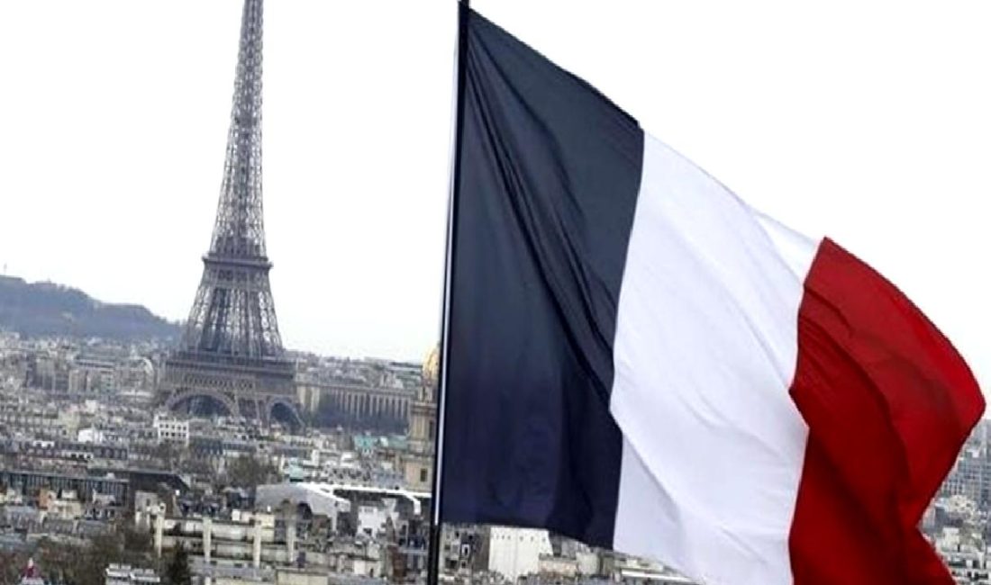 Fransa Kupası finali öncesi çıkan taraftar kavgası büyük yankı uyandırdı.