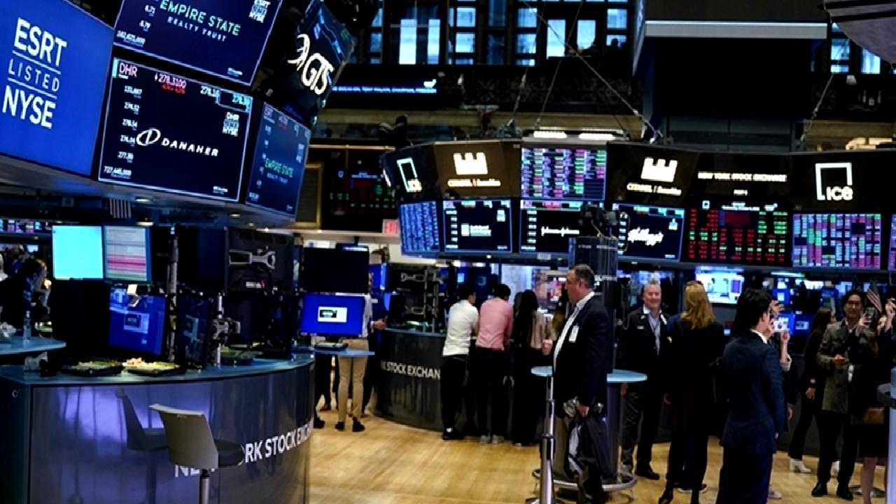 Haftanın son işlem gününde piyasalar yükselişle başladı. Yatırımcılar olumlu gelişmelere