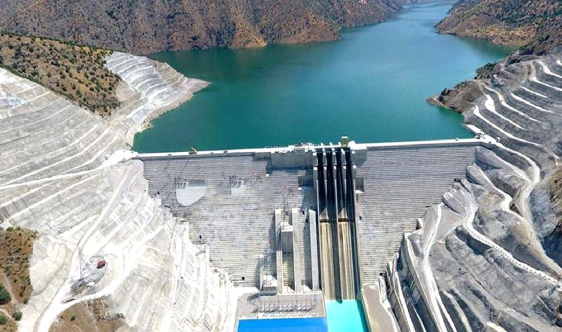 Hidroelektrik ve Güneş Enerjisi Hibrit Santrallerin Önemi Hidroelektrik ve güneş enerjisi hibrit santraller, sürdürülebilir enerji üretiminde önemli