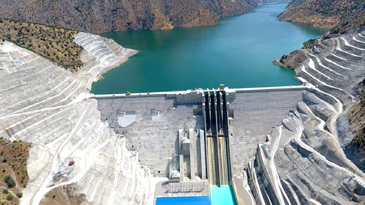 Hidroelektrik ve güneş enerjisi hibrit santraller, sürdürülebilir enerji üretiminde önemli