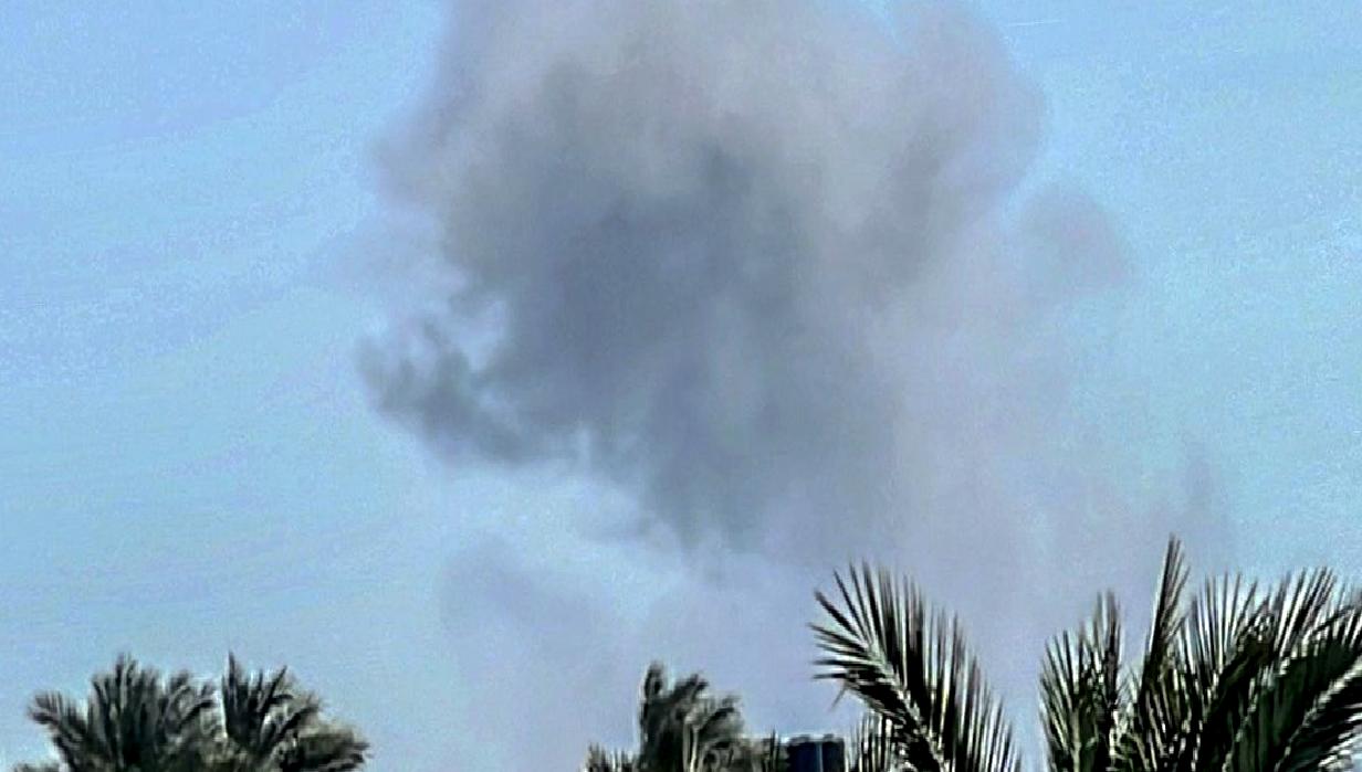 İsrail savaş uçakları, Gazze Şeridi'ndeki Beyt Lahiya bölgesine hava saldırısı