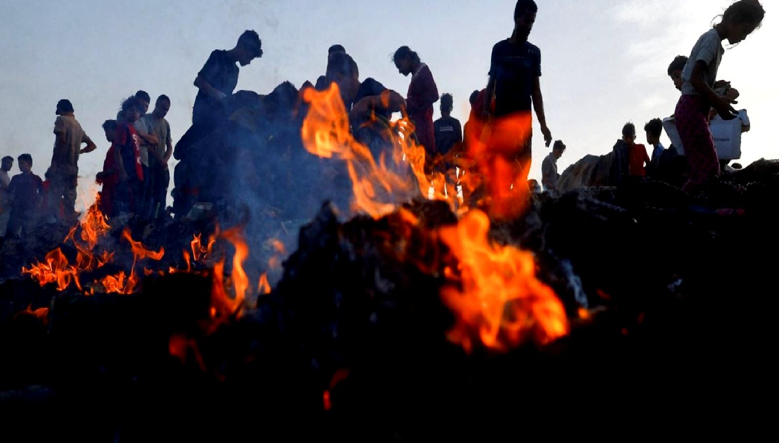 İsrail'in Refah'a Yönelik Saldırısı, uluslararası toplumdan kınama ve tepki alıyor.