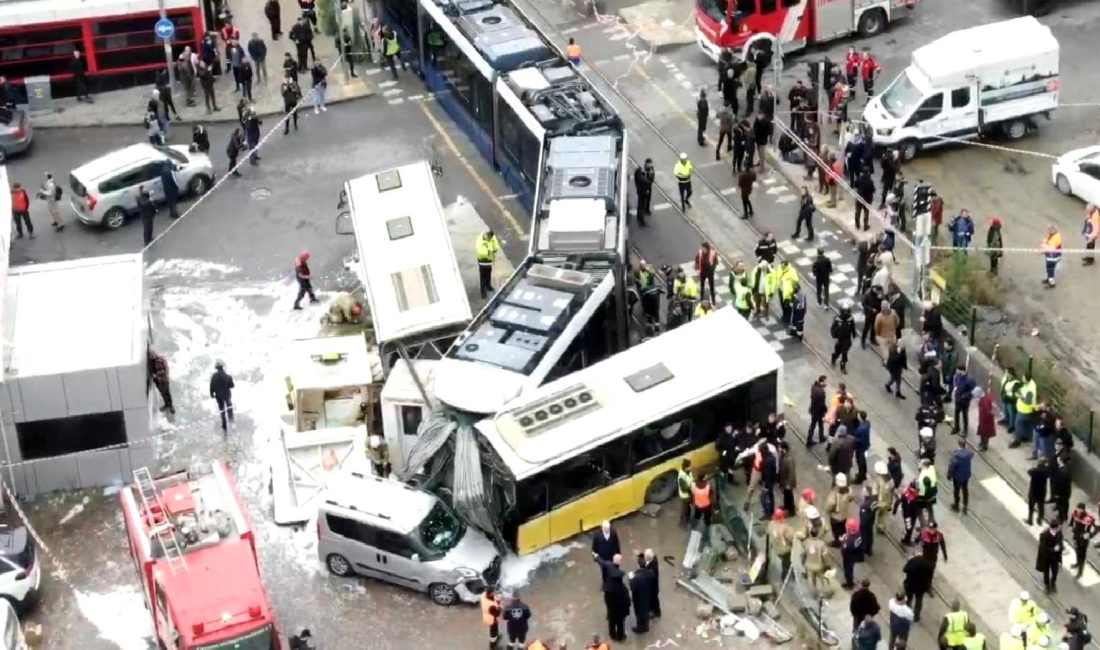 İstanbul'da meydana gelen tramvay ve otobüs kazasının iddianamesi tamamlandı. Kazaya