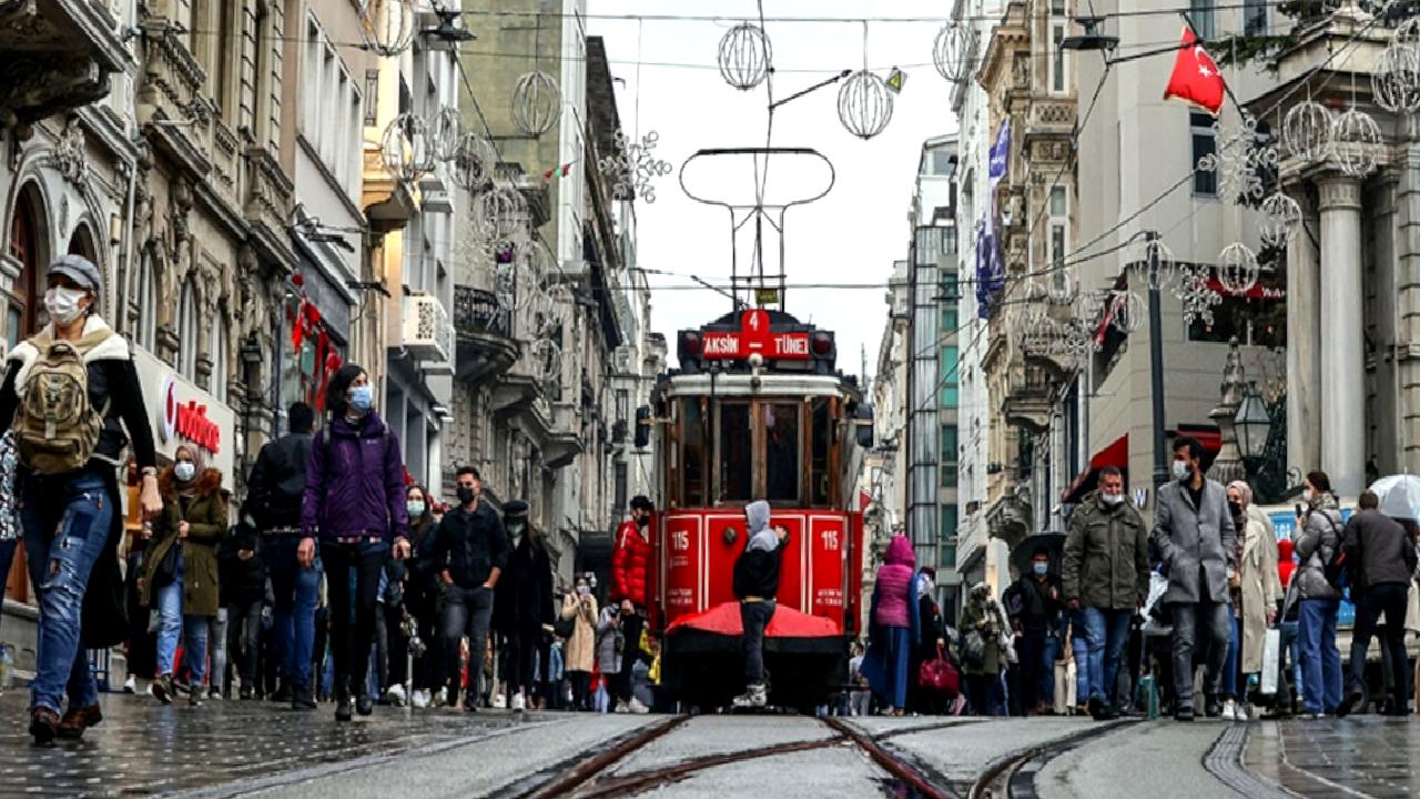 İstanbul'da yabancı ziyaretçi sayısı hızla artıyor! Türkiye'nin en büyük ve
