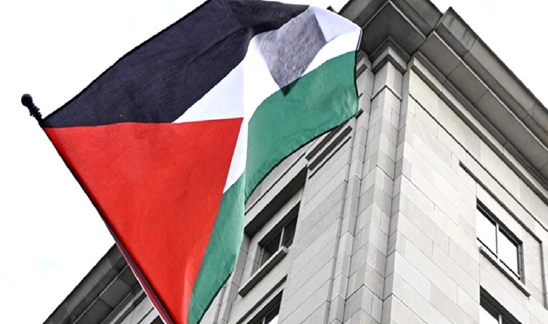 İtalya'nın bir belediye başkanı, Filistin'e destek verdiği açıklamalarıyla dikkat çekti.