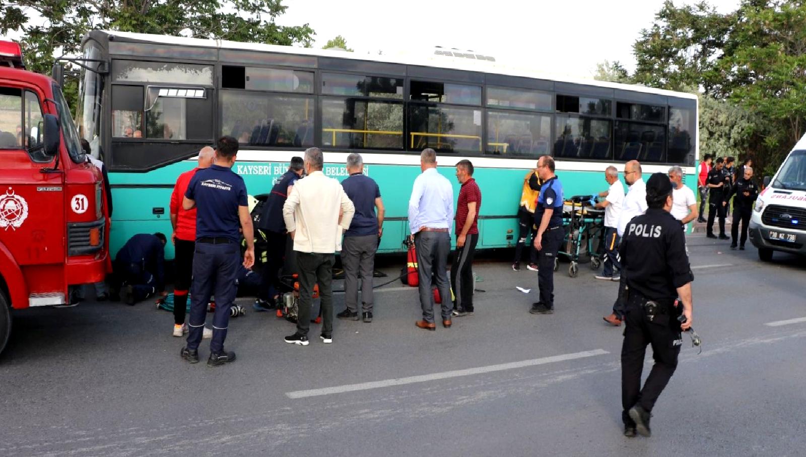 Kayseri'de meydana gelen otobüs kazasında anne ve oğlu yaralandı. Yaşanan