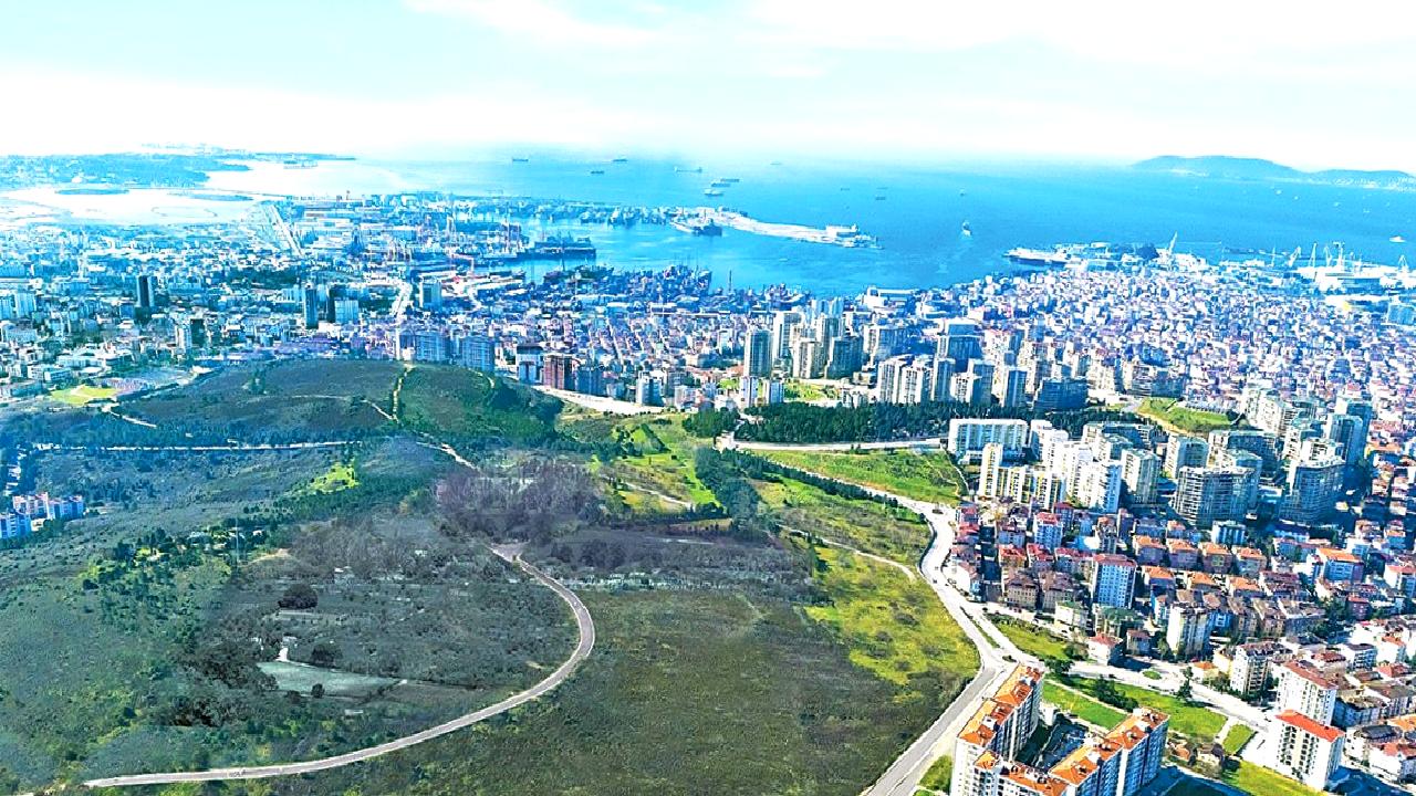 Konut fiyatlarında yaşanan reel düşüş trendi inceleniyor. Emlak sektöründeki gelişmeler