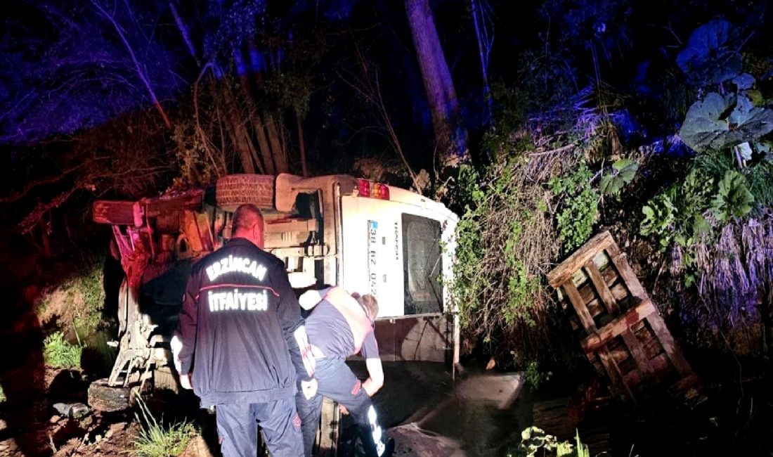 Minibüs sulama kanalına devrildi, kazada yaralananlar hızla hastaneye kaldırıldı. Olayın