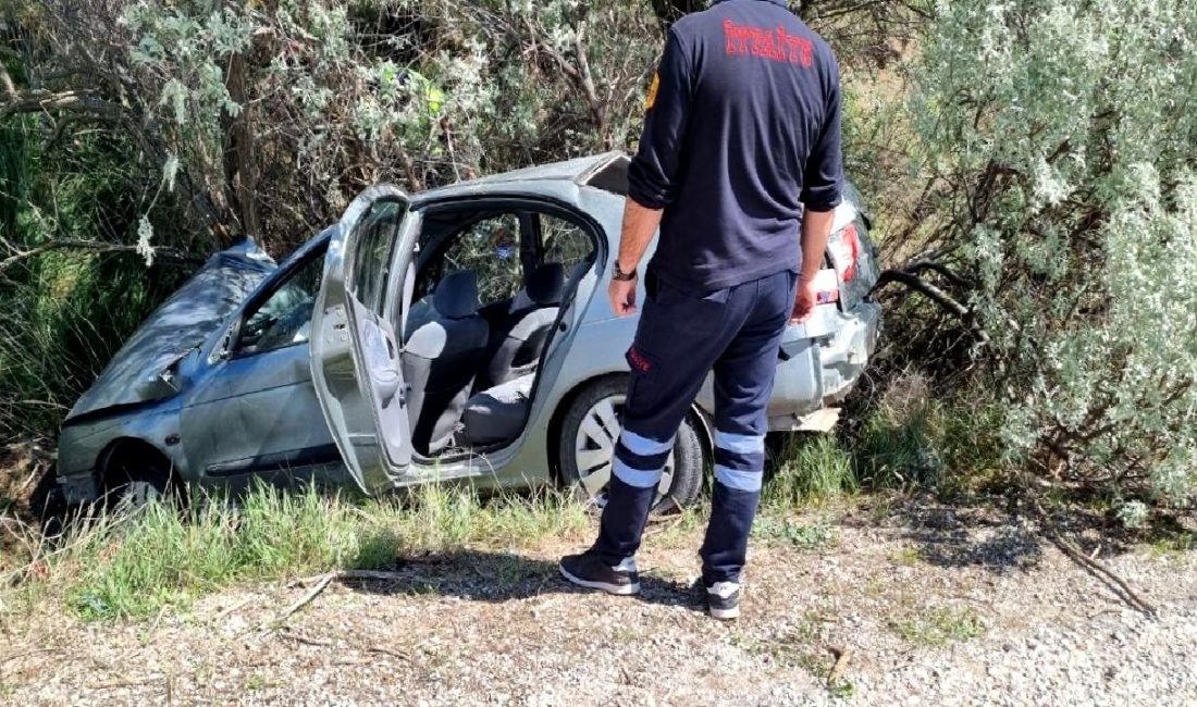 Otomobil Şarampole Devrildi: 1 Kişi Hayatını Kaybetti Otomobil şarampole devrildi, kazada 1 kişi hayatını kaybetti. Olayın detayları