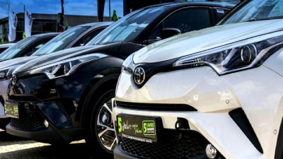 Otomotiv endüstrisinde Nisan ayı satışlarında yaşanan düşüşü detaylarıyla inceleyen makale.