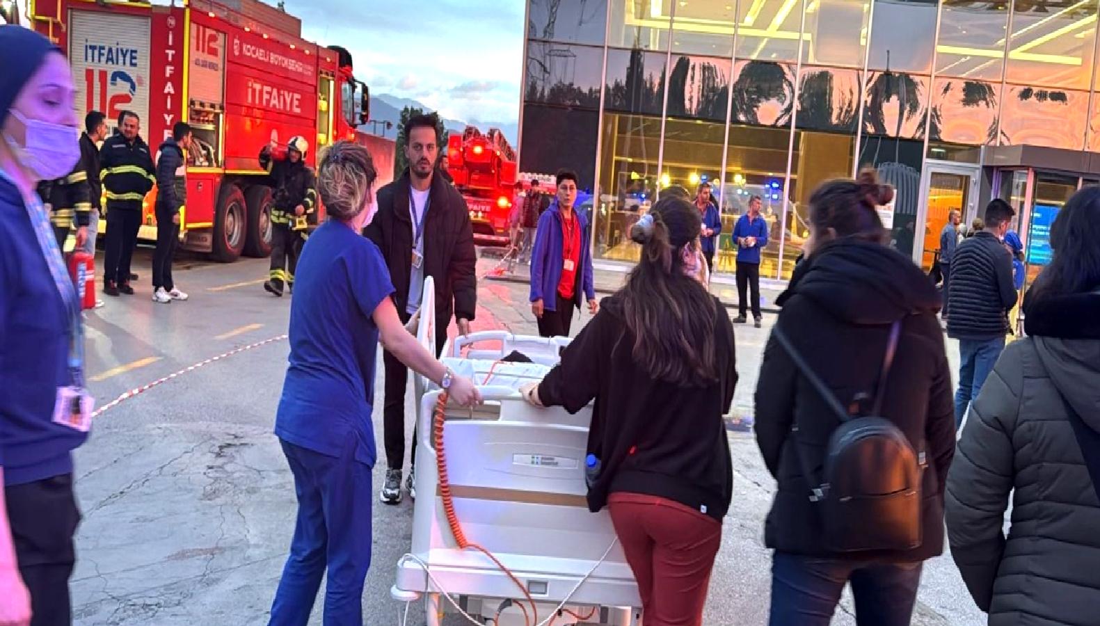 Özel hastanede çıkan yangın paniğe neden oldu. Yangının nedeni ve