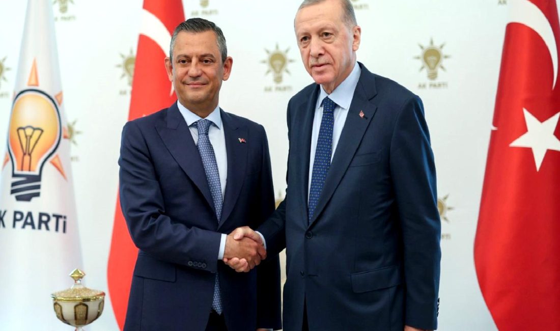 Özgür Özel’in Habertürk’teki Canlı Yayın Görüşmesi Özgür Özel'in Habertürk'teki canlı yayın görüşmesinde yaptığı açıklamalar ve değerlendirmeleri