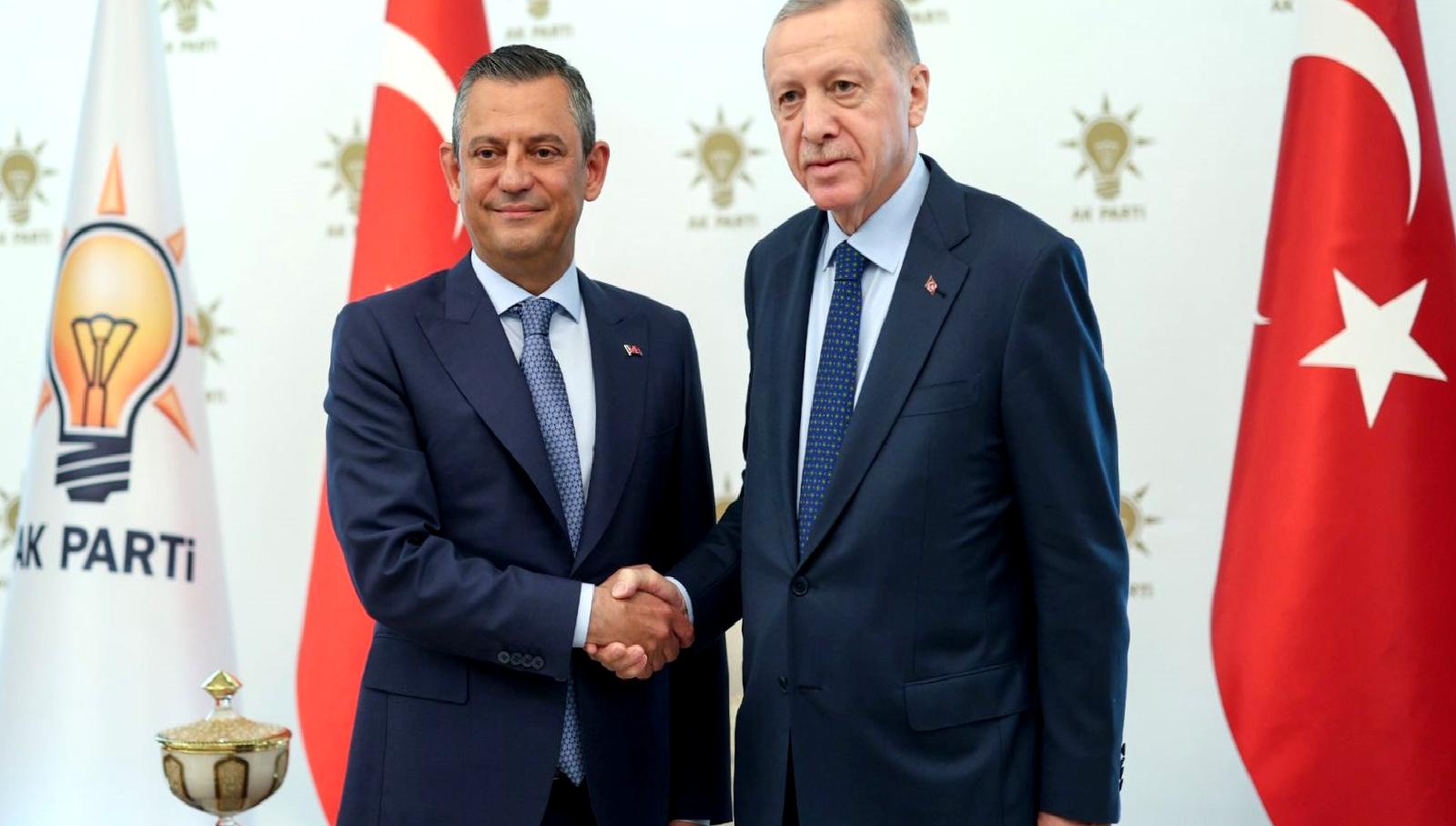 Özgür Özel'in Habertürk'teki canlı yayın görüşmesinde yaptığı açıklamalar ve değerlendirmeleri