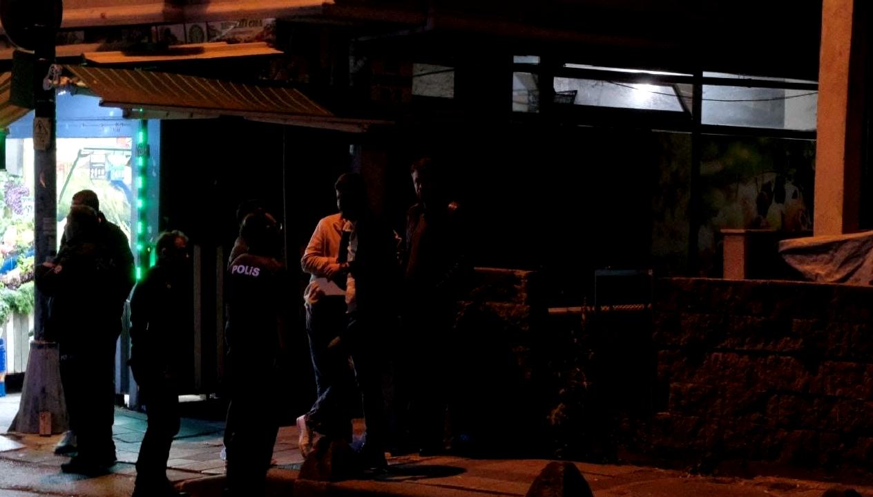 Postacının şüphesi mahalleyi sarsıyor! Gizemli olaylar, karanlık sırlar ve büyük