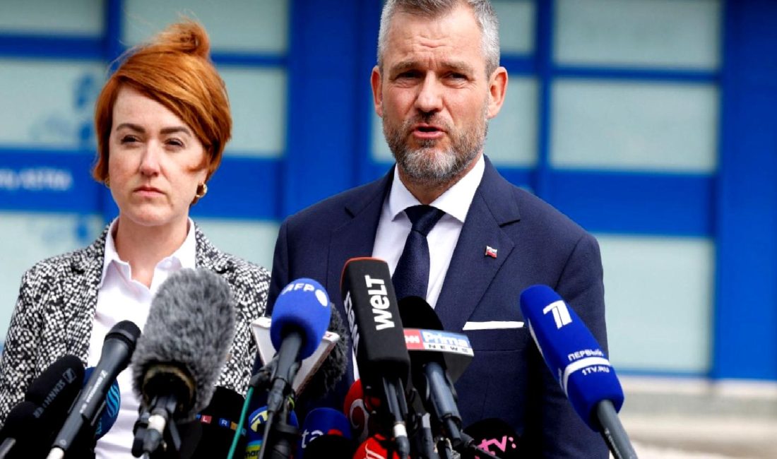 Slovakya'da Cumhurbaşkanlığı seçimini kazanan Pellegrini, Başbakan Fico'yu ziyaret etti. Ülke