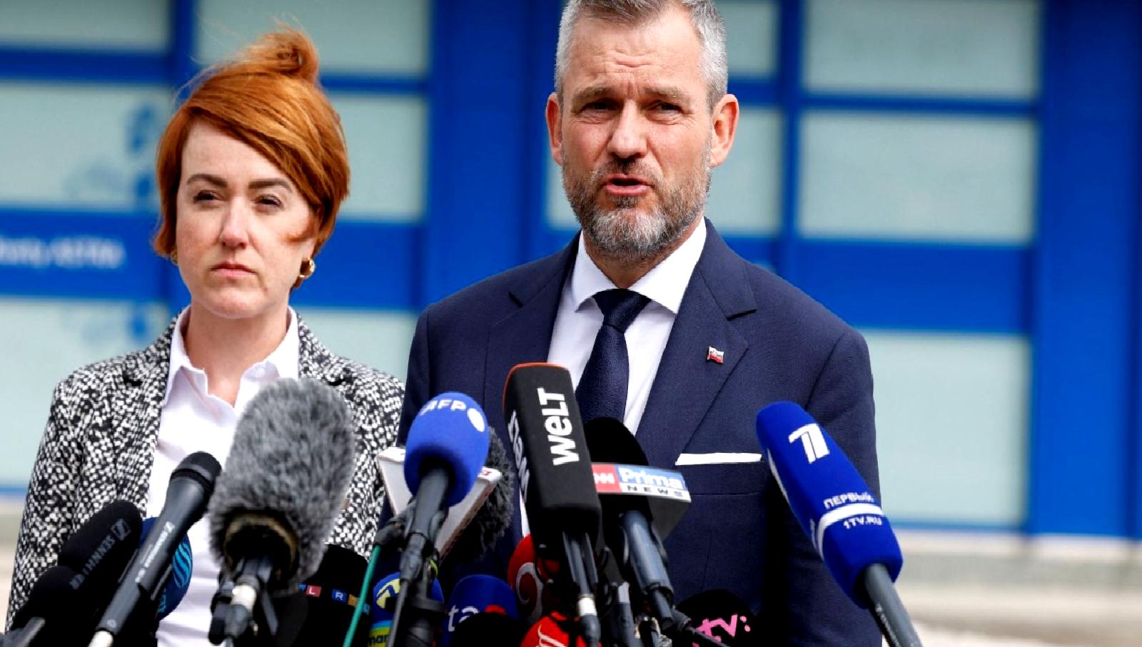 Slovakya'da Cumhurbaşkanlığı seçimini kazanan Pellegrini, Başbakan Fico'yu ziyaret etti. Ülke