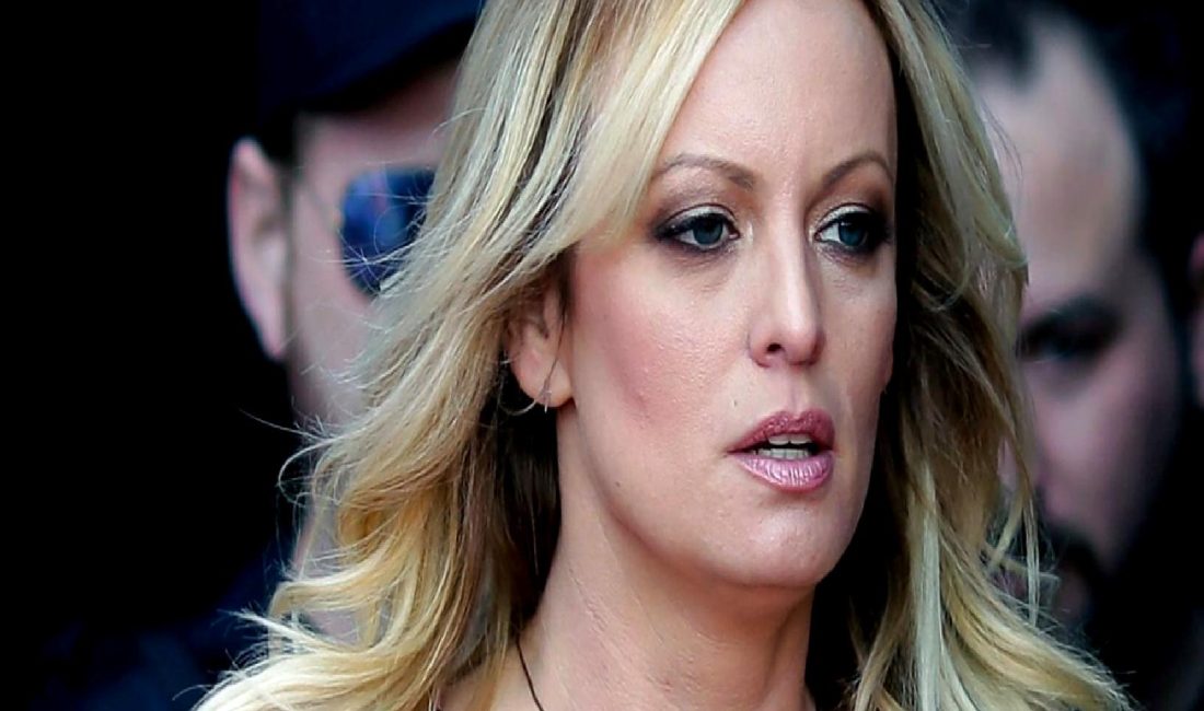 Stormy Daniels, Trump’ın Yargılandığı Mahkemede İfadesini Verdi Stormy Daniels, ABD eski Başkanı Trump'ın yargılandığı mahkemede ifadesini verdi.