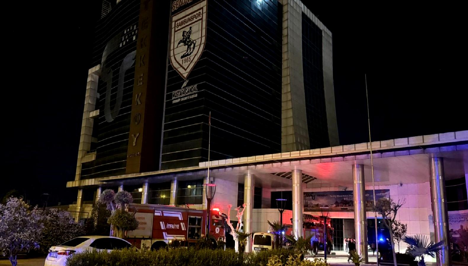 Tekkeköy Belediyesi'nde çıkan yangın hakkında detaylı bilgi ve gelişmeleri bu