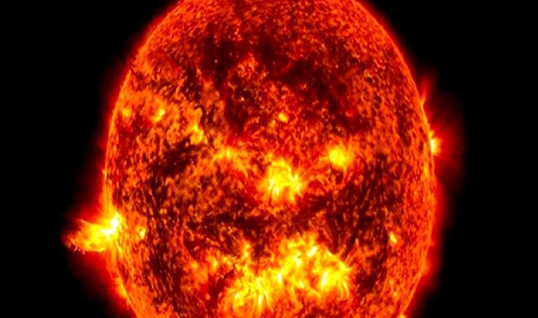 Ulaştırma ve Altyapı Bakan Yardımcısı Ömer Fatih Sayan’dan Jeomanyetik Fırtına Uyarısı Ulaştırma ve Altyapı Bakan Yardımcısı Ömer Fatih Sayan, jeomanyetik fırtına