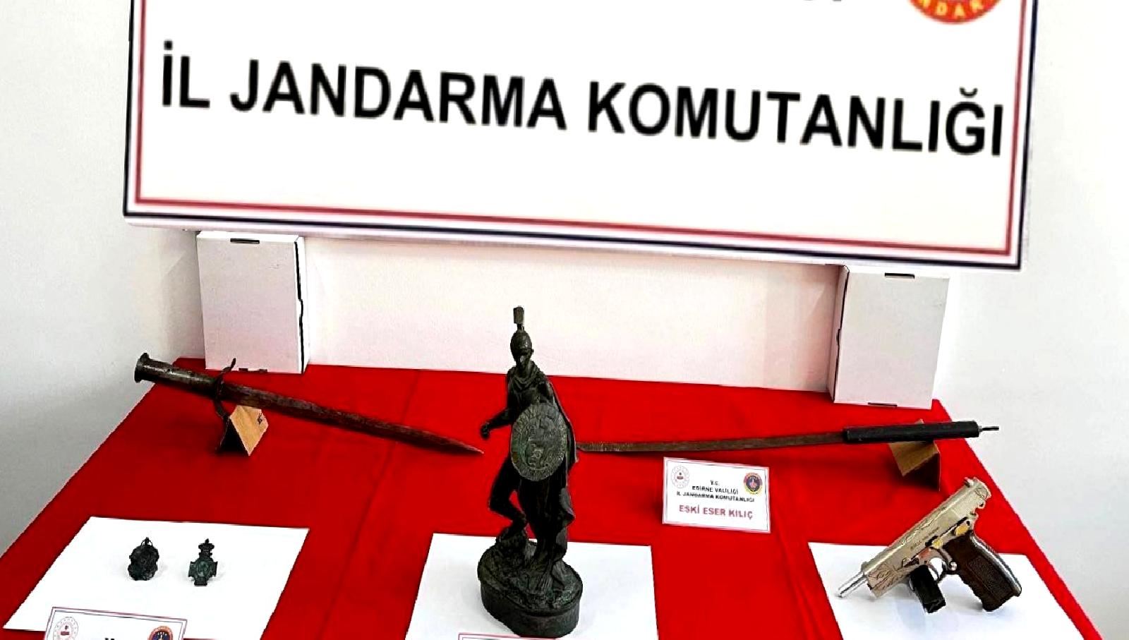 Uzunköprü'de gerçekleşen tarihi eser operasyonunu detaylarıyla öğrenin. Tarihin derinliklerine yolculuk