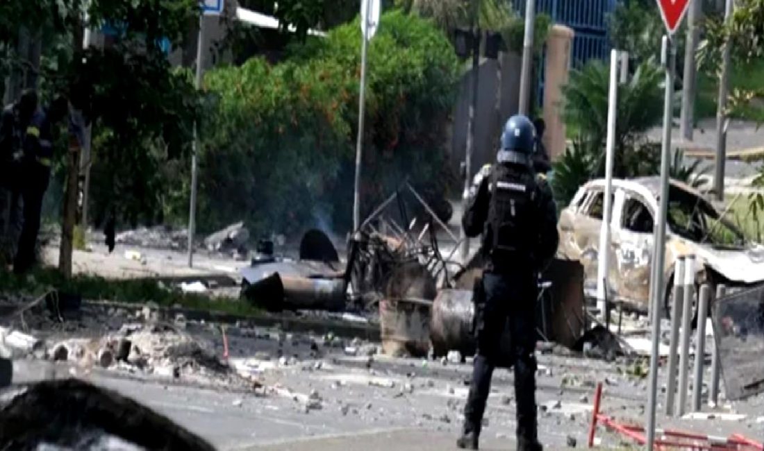 Yeni Kaledonya’da Oy Kullanma Sistemi Protestoları Yeni Kaledonya'da oy kullanma sistemi protestoları hakkında güncel bilgiler ve