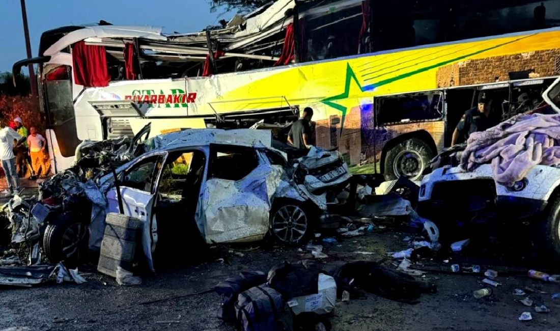 Yenice Mevkisinde Zincirleme Trafik Kazası: 10 Ölü, 30 Yaralı Yenice mevkisinde meydana gelen zincirleme trafik kazasında hayatını kaybeden 10