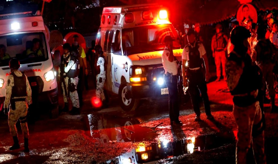 Yurttaş Hareketi Mitinginde Dev Ekranda Çökme: 9 Kişi Hayatını Kaybetti Yurttaş Hareketi mitinginde dev ekranda yaşanan çökme faciası! 9 kişi