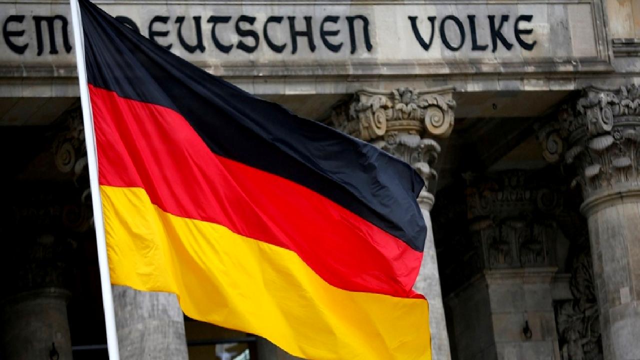 Almanya Başbakanı Olaf Scholz'un erken seçim kararı, Almanya siyasi arenada