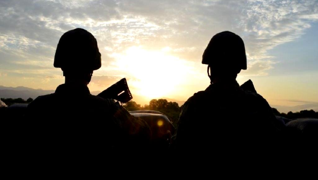 Bakanlık: Irak’ın Kuzeyinden Kaçan 1 PKK’lı Terörist Teslim Oldu Irak'ın kuzeyinden kaçan bir PKK'lı terörist Türk yetkililere teslim oldu.