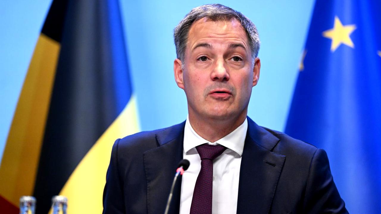 Belçika Başbakanı, son seçim sonuçlarını değerlendirirken ülkenin politik durumunu analiz