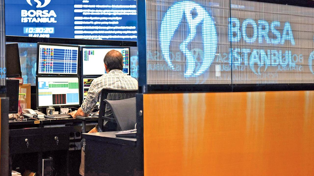 BIST 100 Endeksi günlük değerlendirme ile ilgili en güncel verileri,