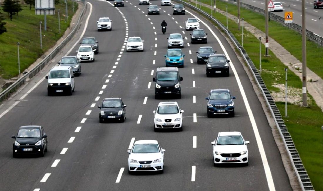 Cumhurbaşkanı Erdoğan, Türkiye'deki vatandaşlara bayram tatili müjdesi verdi. Detaylar için