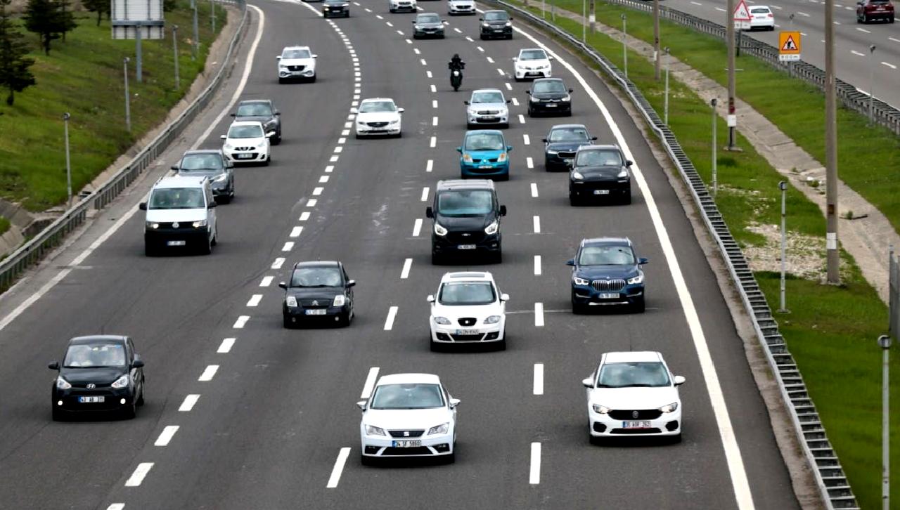 Cumhurbaşkanı Erdoğan, Türkiye'deki vatandaşlara bayram tatili müjdesi verdi. Detaylar için