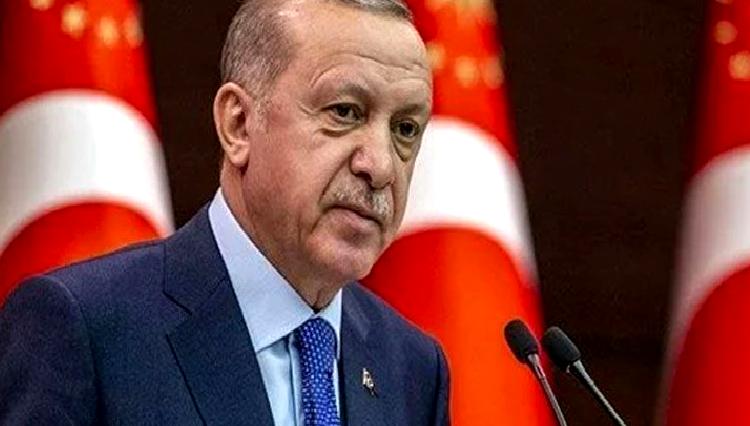 Cumhurbaşkanı Erdoğan’dan Mevlana İdris Zengin İçin Rahmetle Anma Mesajı Cumhurbaşkanı Erdoğan, Mevlana İdris Zengin için rahmetle anma mesajı yayınladı.