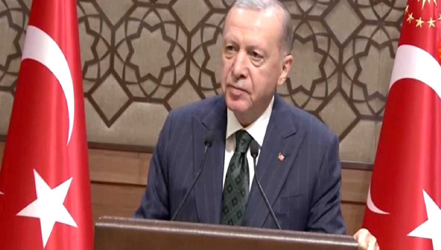 Cumhurbaşkanı Erdoğan'ın medya ödülleri töreninde yaptığı konuşmayı keşfedin. Türkiye'nin medya