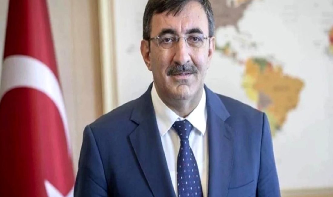 Cumhurbaşkanı Yardımcısı Cevdet Yılmaz’dan Ekonomi ve Vergi Açıklamaları Cumhurbaşkanı Yardımcısı Cevdet Yılmaz'dan ekonomi ve vergi ile ilgili önemli