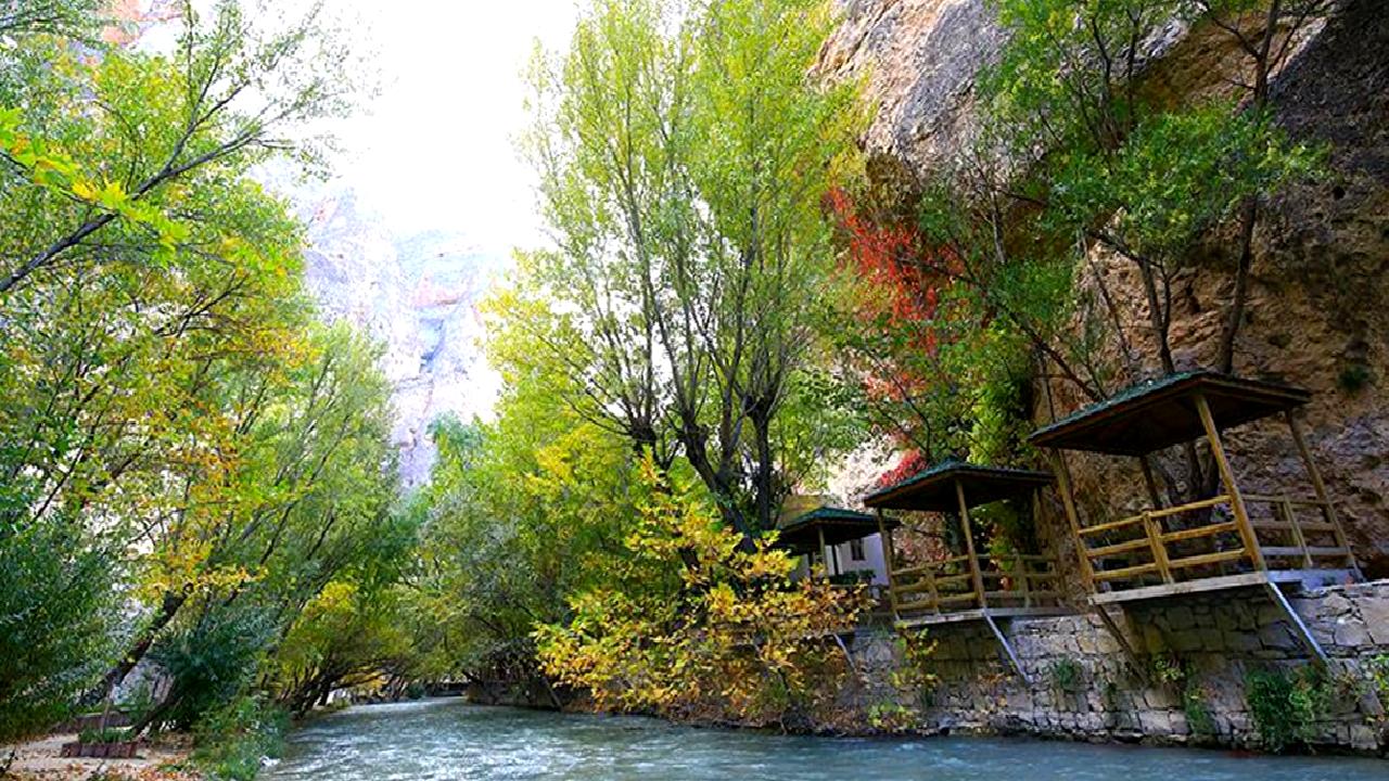 Darende'nin mistik atmosferinde doğanın ve tarihin eşsiz güzelliklerine tanıklık edin.
