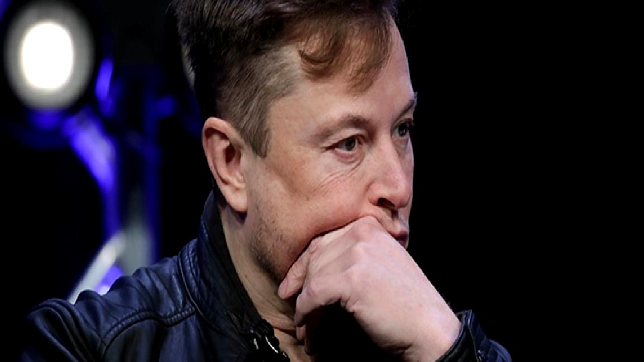 Elon Musk ve Tesla hissedarları toplantısında bir araya geldi. Toplantıda